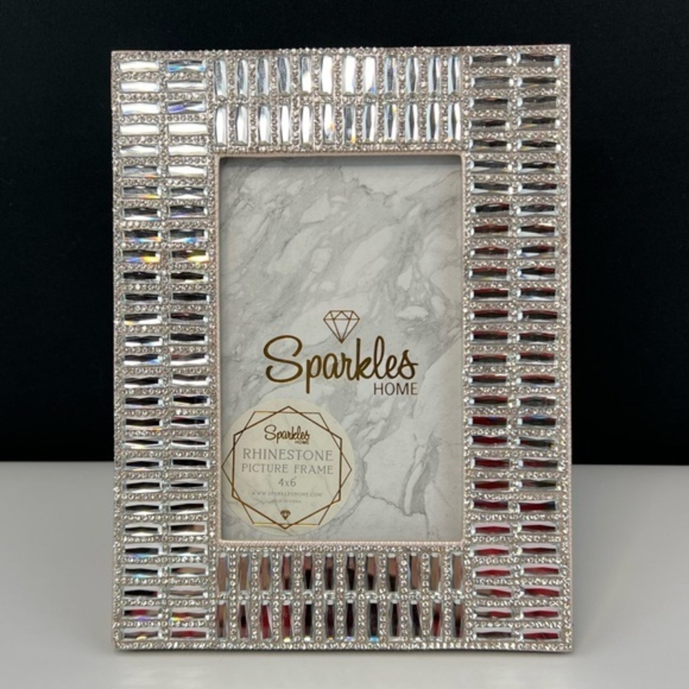 Sparkles – ‘Rhinestones – silver’ jewel/mirror picture frame. 4“ x 6“. NWT.